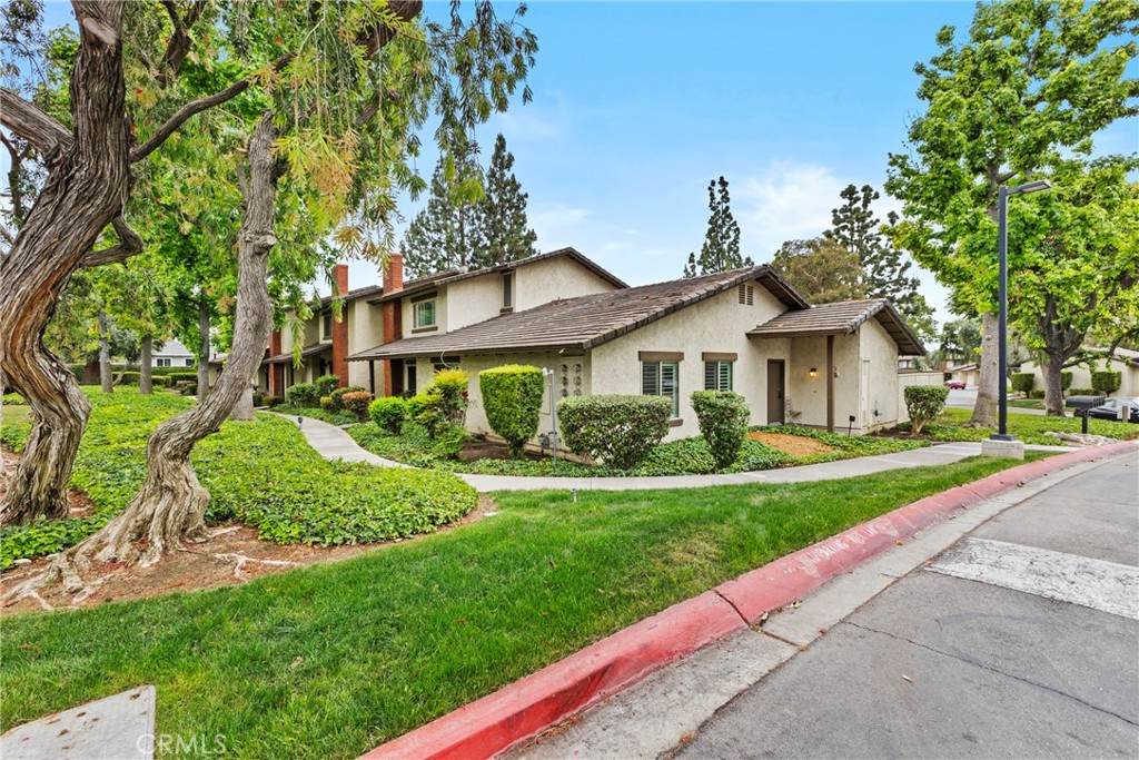 https://bt-photos.global.ssl.fastly.net/socal/orig_boomver_2_426706877-2.jpg