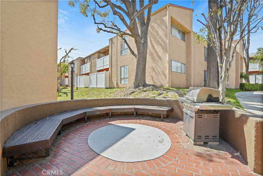 10331 Lindley - Photo 1