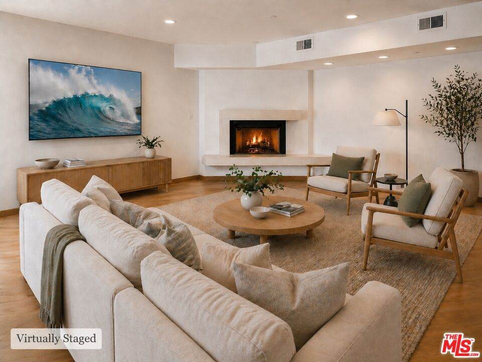 https://bt-photos.global.ssl.fastly.net/socal/orig_boomver_3_426951195-2.jpg