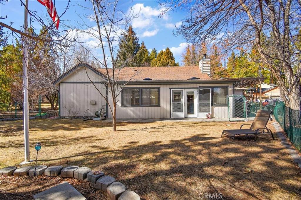 332 Meadow - Photo 1