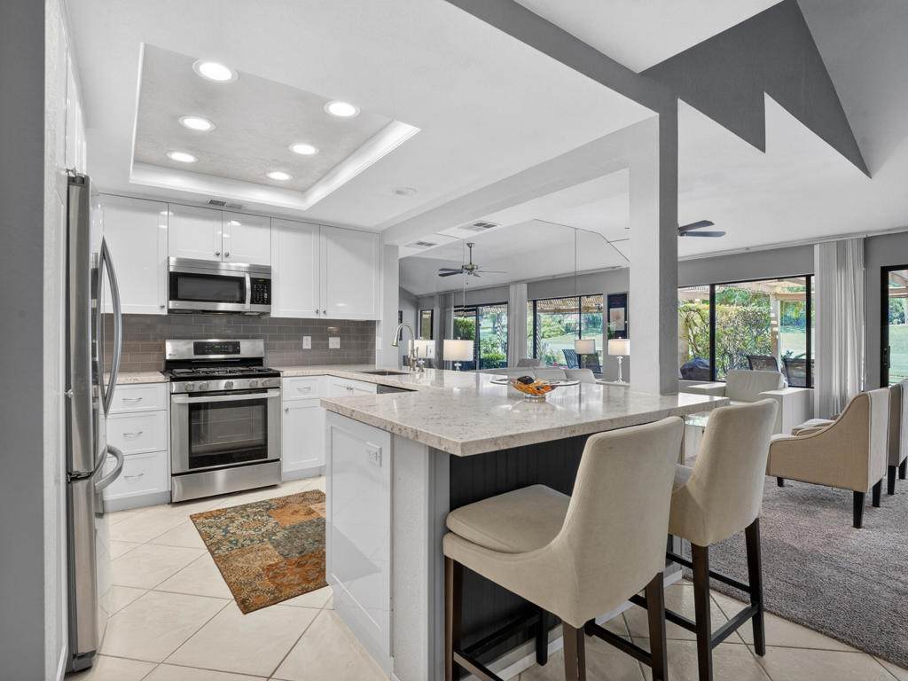 41715 Woodhaven Drive - Photo 1