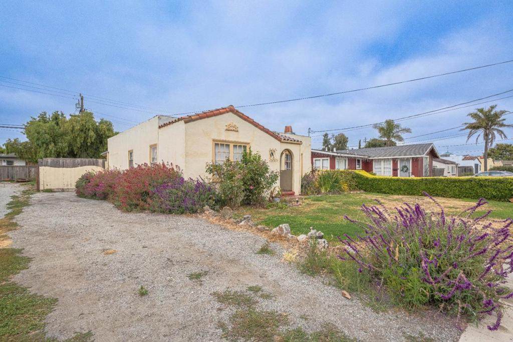 54 Katherine Avenue - Photo 1