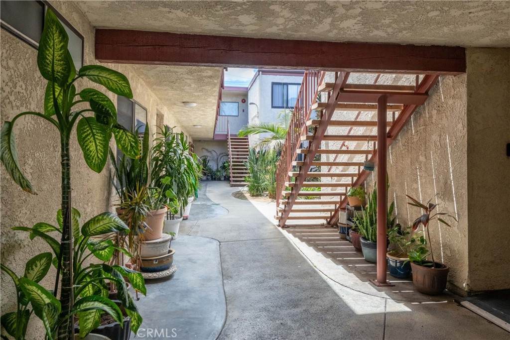 1001 Cherry - Photo 1