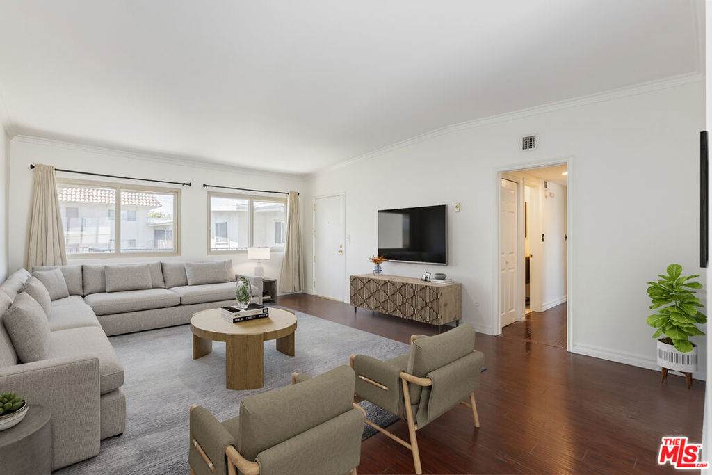 8710 Belford Avenue - Photo 1