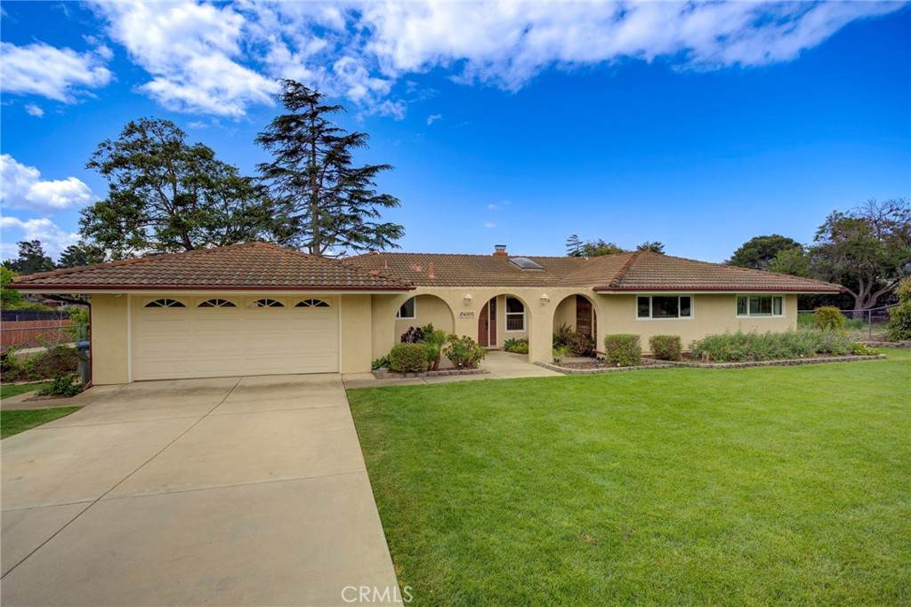 245 Las Flores - Photo 1