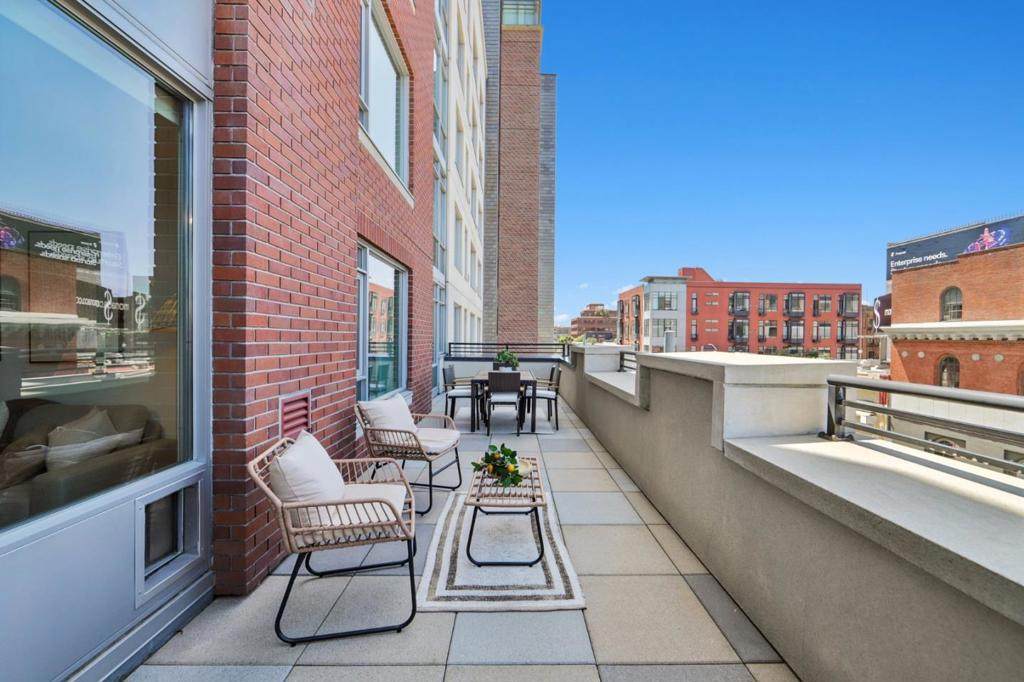 177 Townsend Street - Photo 1