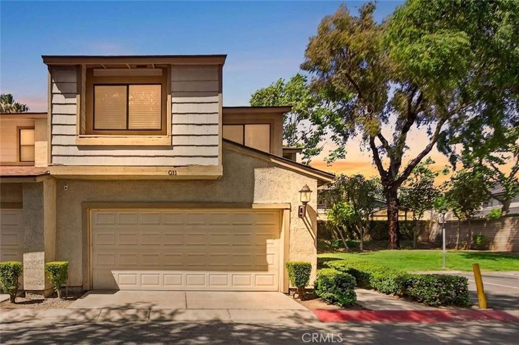 1031 Palmetto - Photo 1