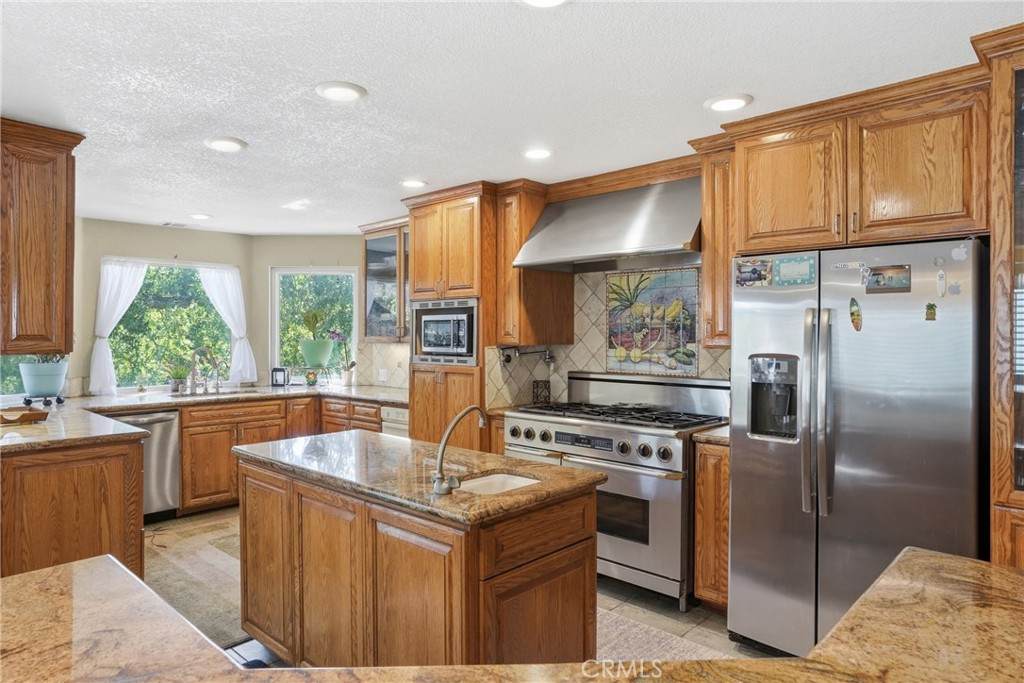 4860 Nogales - Photo 1
