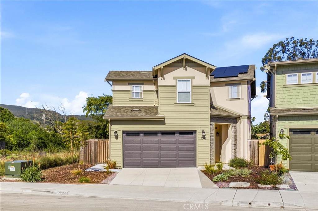 1052 Forest - Photo 1