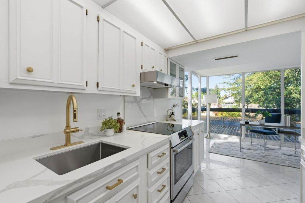 101 Alma Street - Photo 1