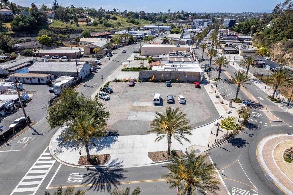 https://bt-photos.global.ssl.fastly.net/socal/orig_boomver_2_428665982-2.jpg