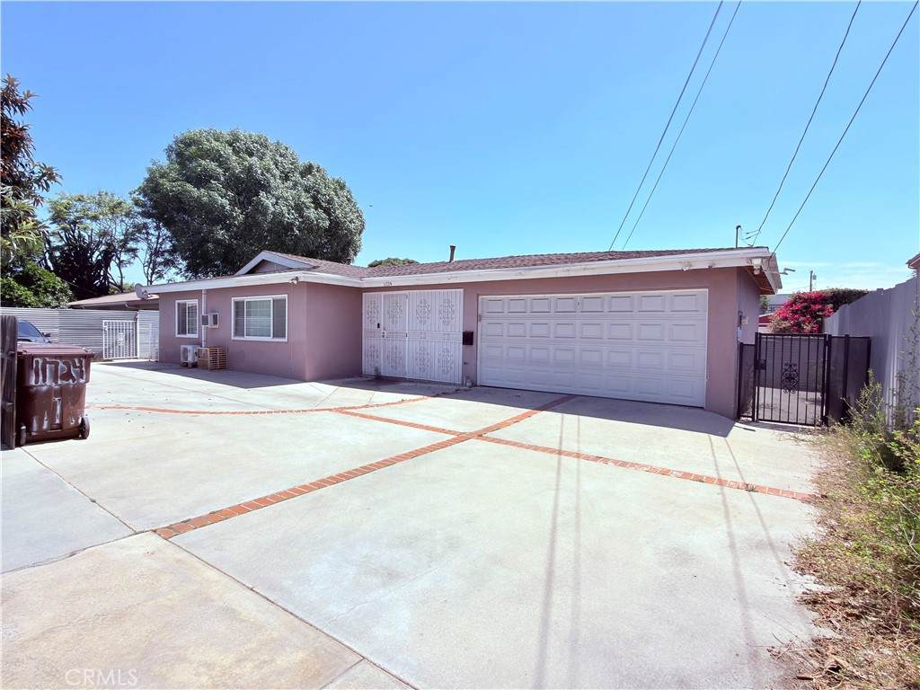 11724 Hemlock - Photo 1