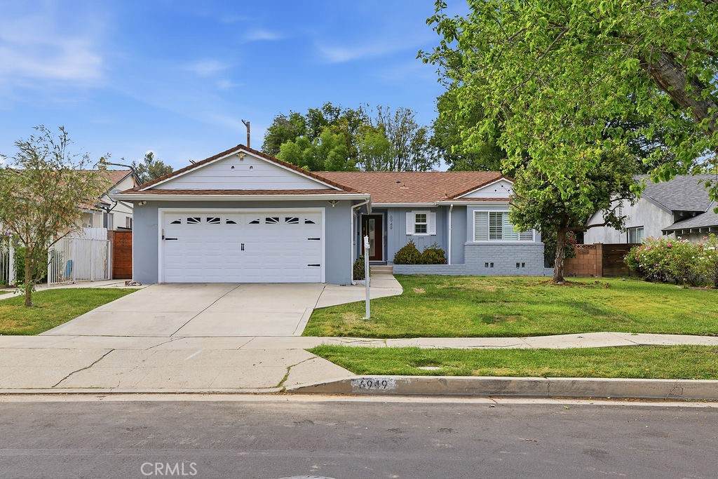 6949 Lena - Photo 1