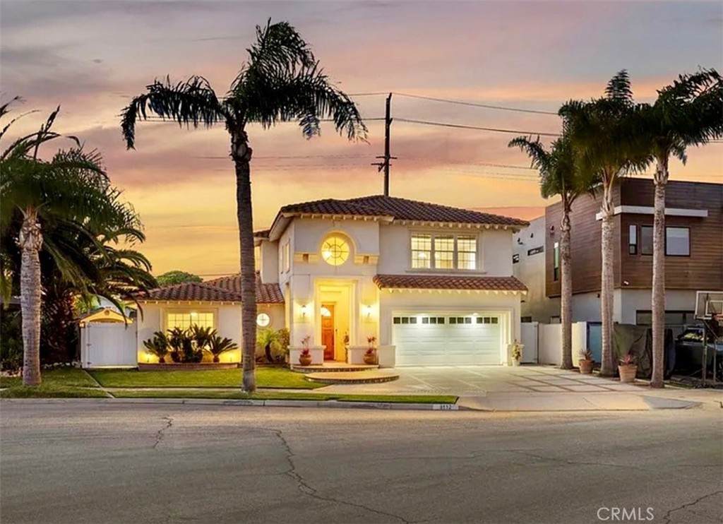 9112 Playa Drive - Photo 1