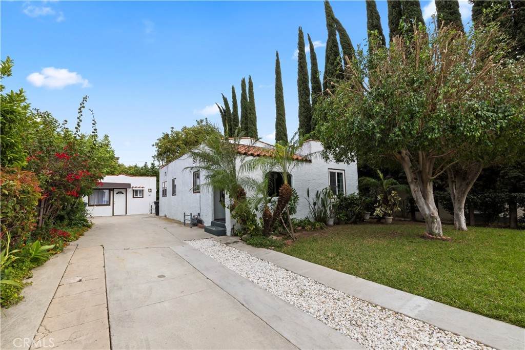1328 Record Ave - Photo 1
