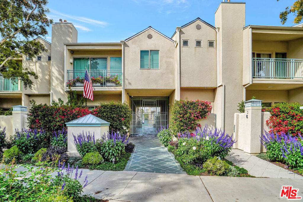 https://bt-photos.global.ssl.fastly.net/socal/orig_boomver_3_429345999-2.jpg
