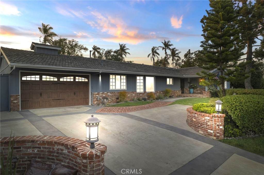 1618 Alapat Drive - Photo 1