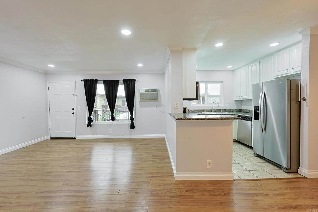 620 Lexington Street - Photo 1