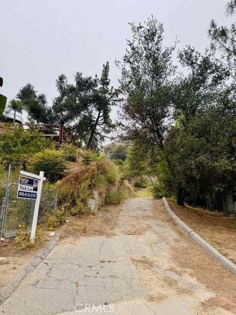 333 Wistaria Way - Photo 1
