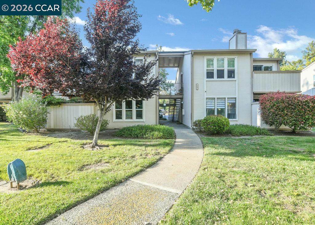 375 Camelback Rd - Photo 1