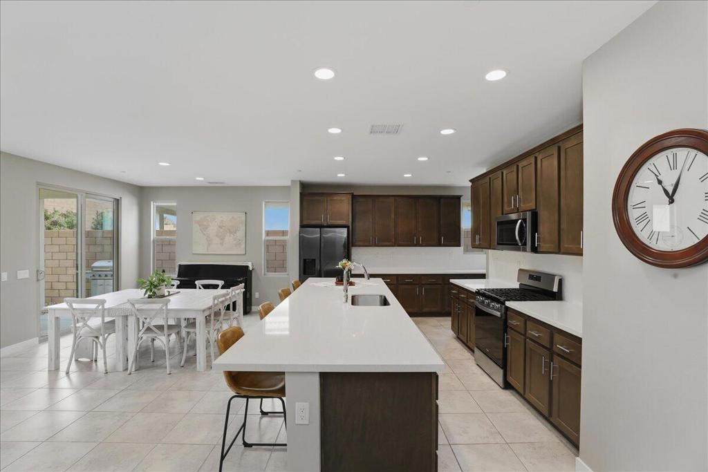 73721 Raphael Drive - Photo 1