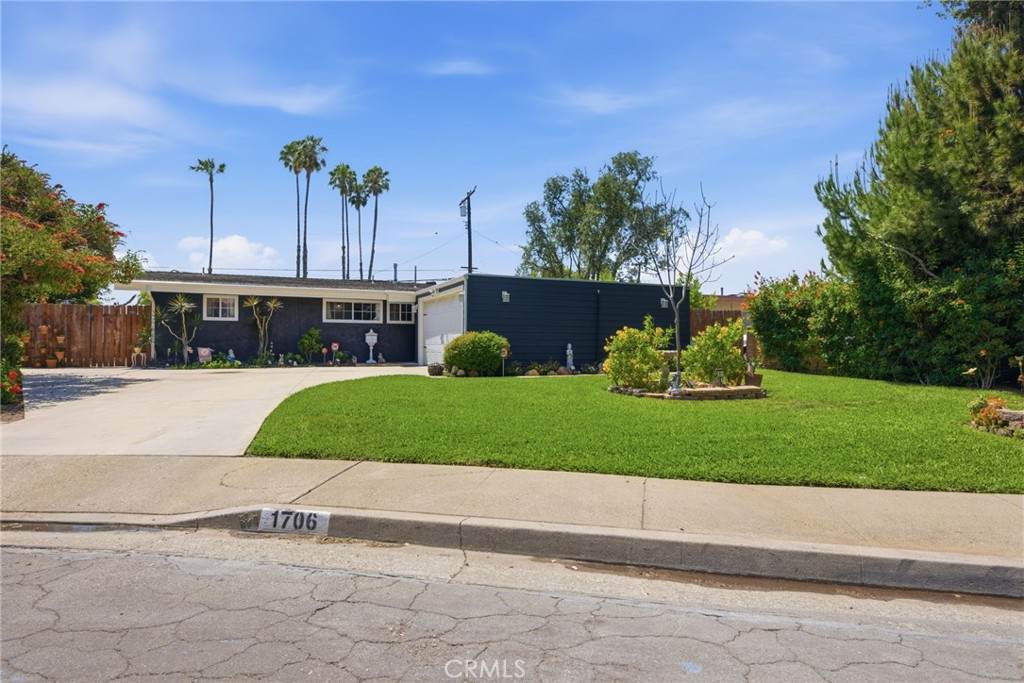 https://bt-photos.global.ssl.fastly.net/socal/orig_boomver_2_429682167-2.jpg