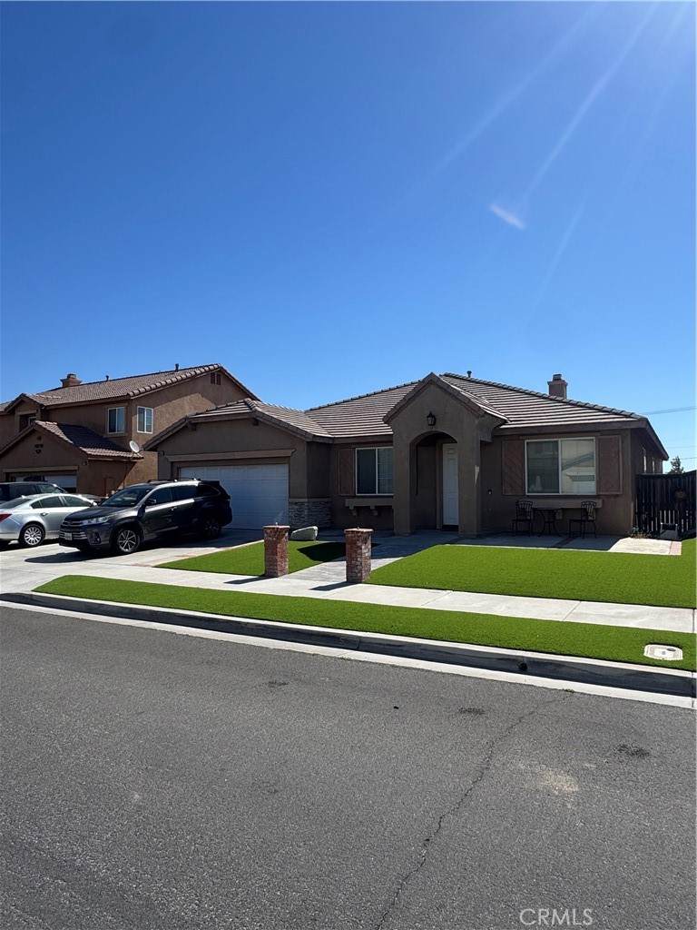 8683 Bridgeport - Photo 1
