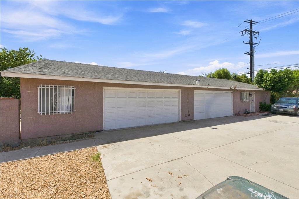 17317 Marygold - Photo 1