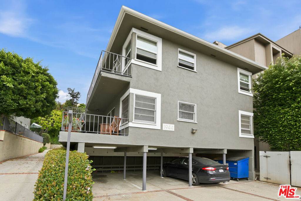 1944 Beverly Glen Boulevard - Photo 1