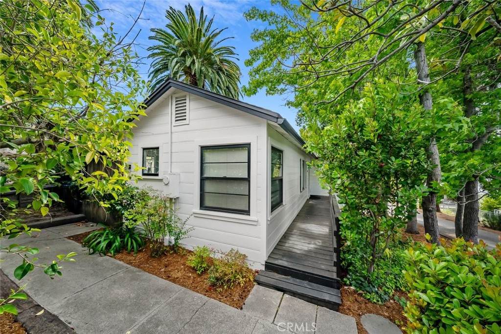 https://bt-photos.global.ssl.fastly.net/socal/orig_boomver_2_430571927-2.jpg