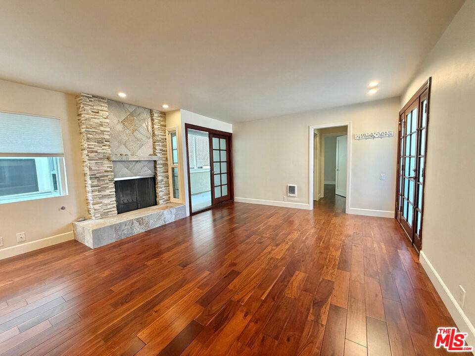 https://bt-photos.global.ssl.fastly.net/socal/orig_boomver_2_430871117-2.jpg