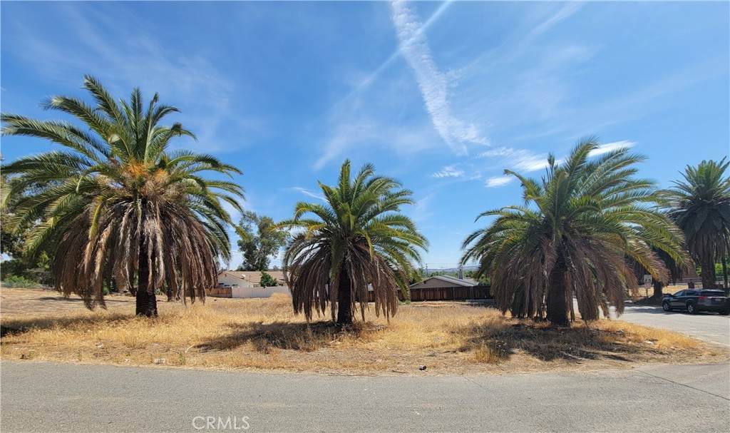 https://bt-photos.global.ssl.fastly.net/socal/orig_boomver_1_431526549-2.jpg