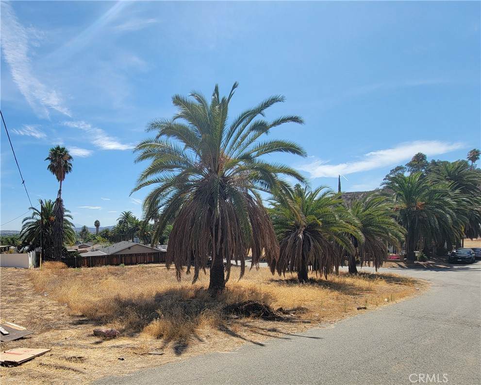 https://bt-photos.global.ssl.fastly.net/socal/orig_boomver_1_431526549-2.jpg