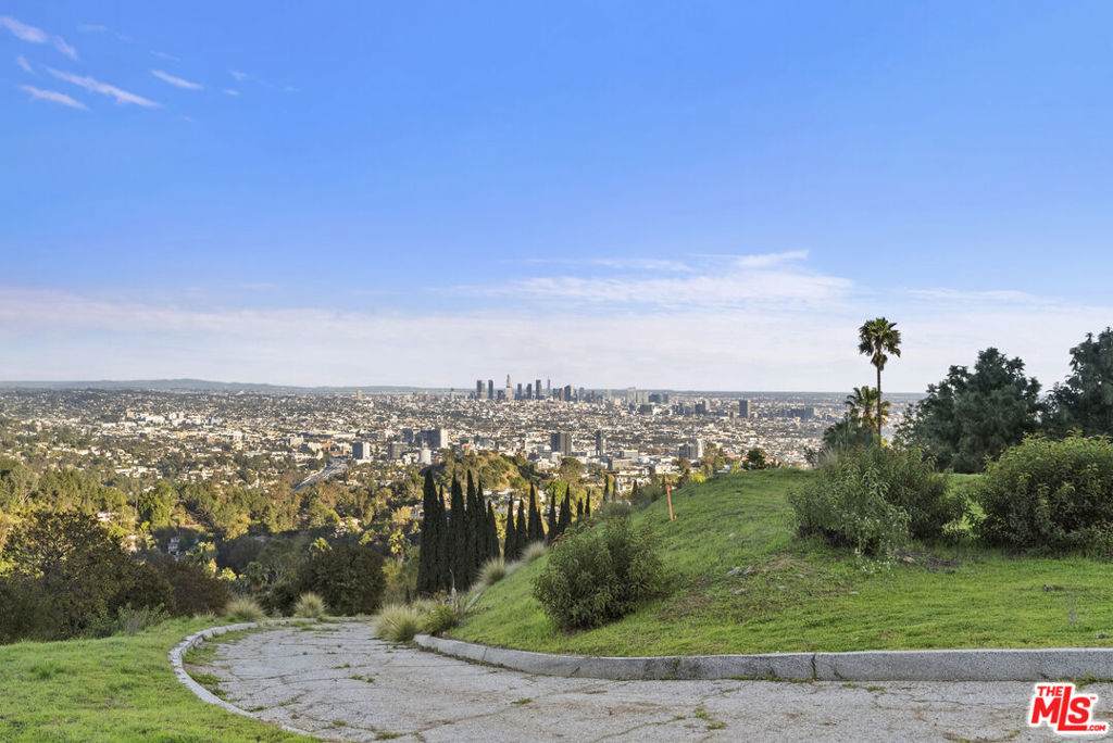 https://bt-photos.global.ssl.fastly.net/socal/orig_boomver_2_431586296-2.jpg