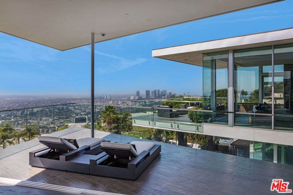 https://bt-photos.global.ssl.fastly.net/socal/orig_boomver_2_431639408-2.jpg