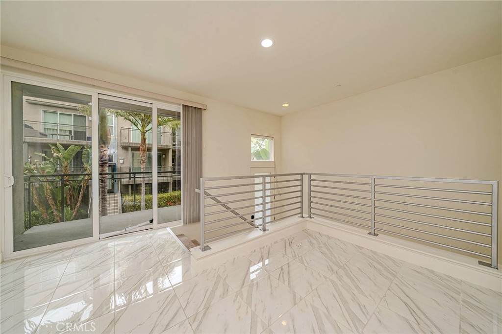 https://bt-photos.global.ssl.fastly.net/socal/orig_boomver_2_431639521-2.jpg