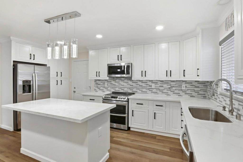 215 Eastman Street - Photo 1