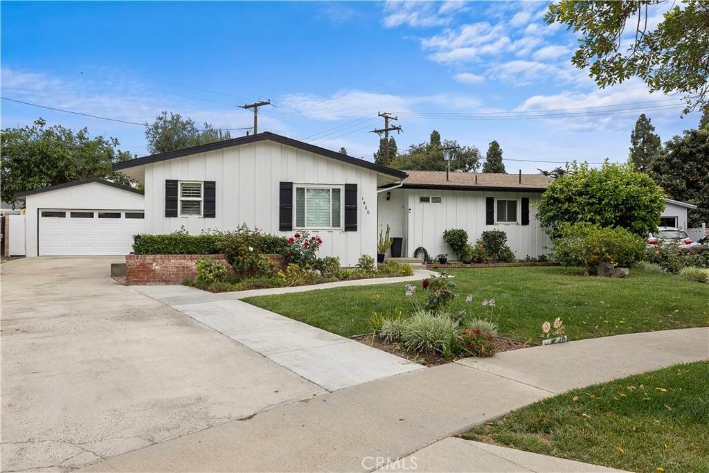 1400 Wilshire - Photo 1
