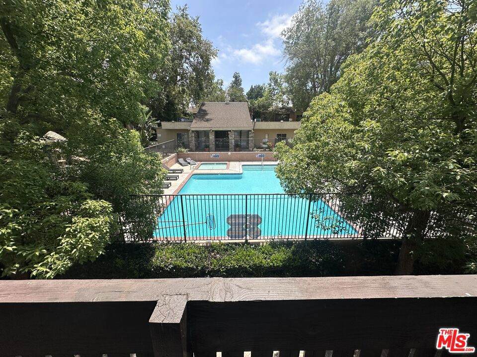 18350 Hatteras Street - Photo 1