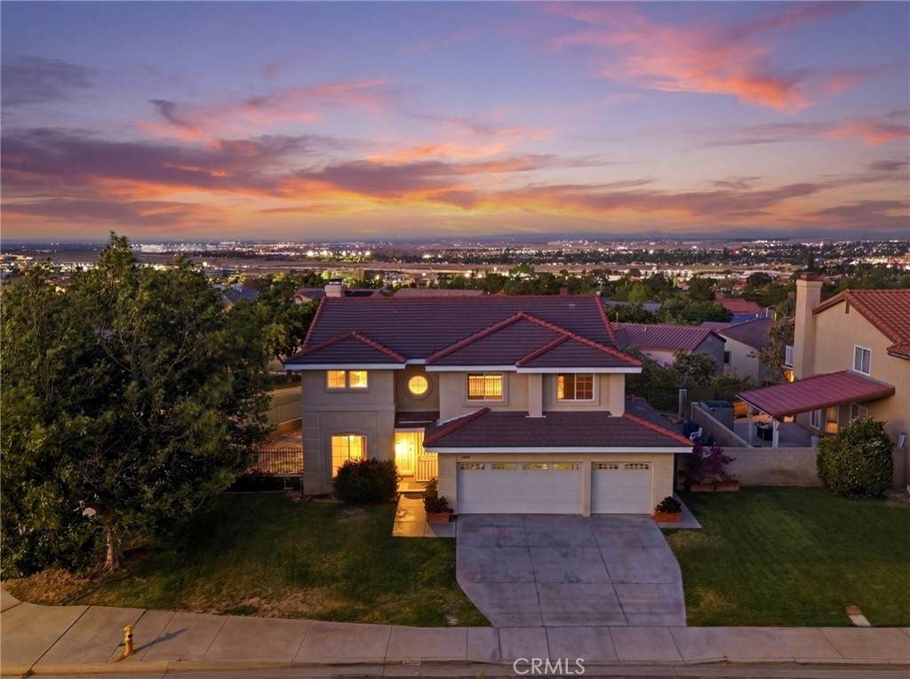 38264 Hillcrest Drive - Photo 1
