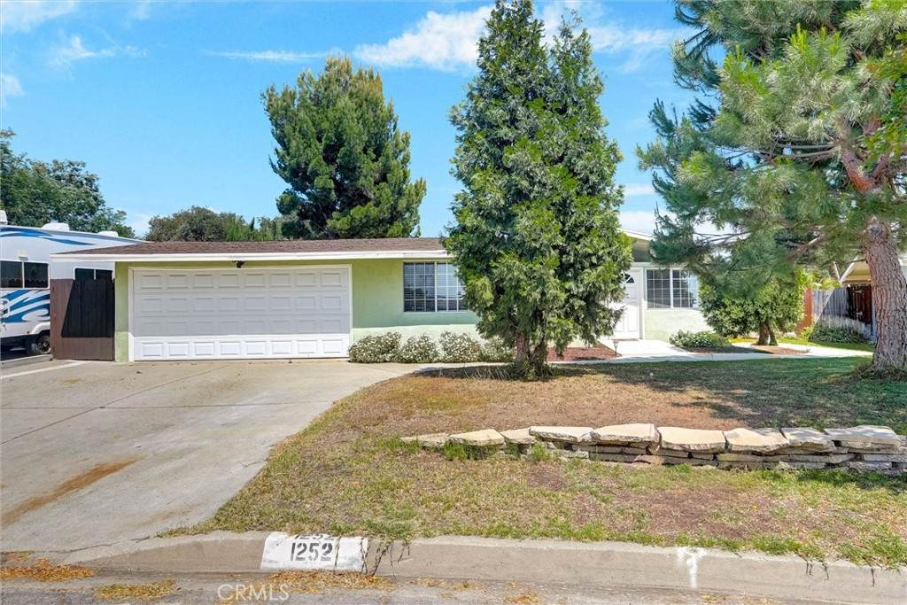 1252 Walnut - Photo 1