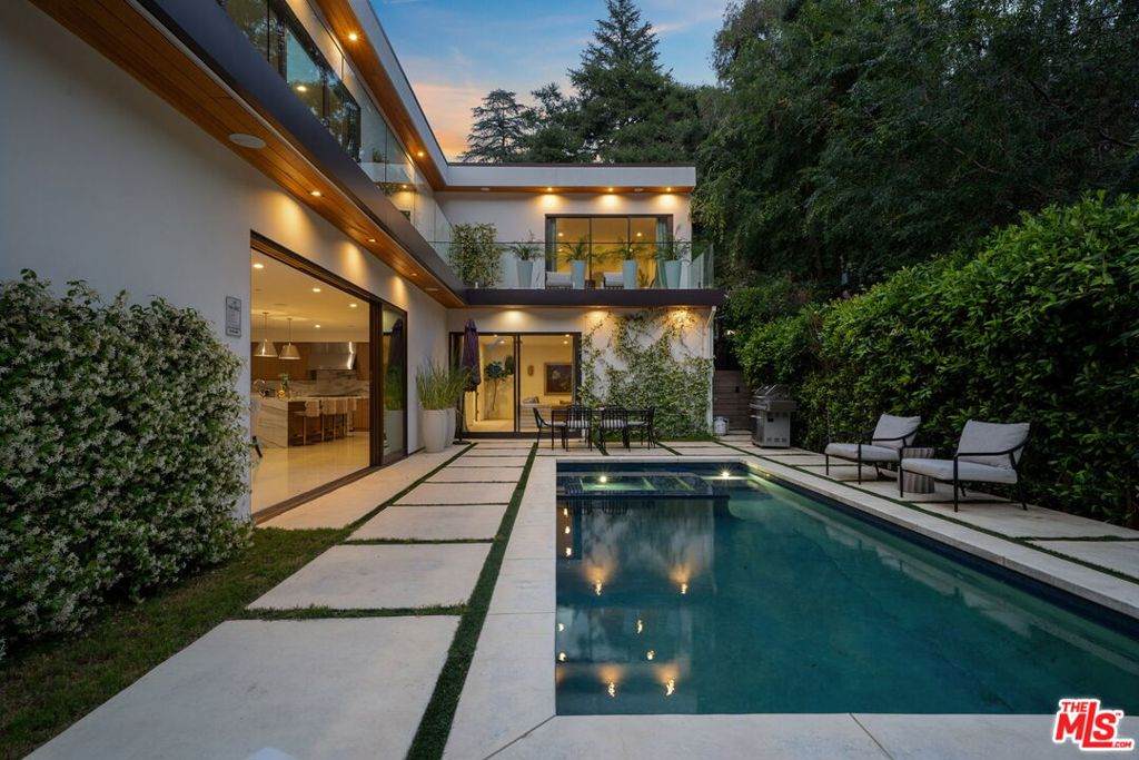 https://bt-photos.global.ssl.fastly.net/socal/orig_boomver_2_432291140-2.jpg