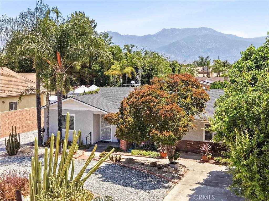590 Hemet Street - Photo 1