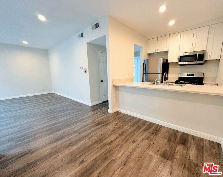 424 Westmoreland Avenue - Photo 1