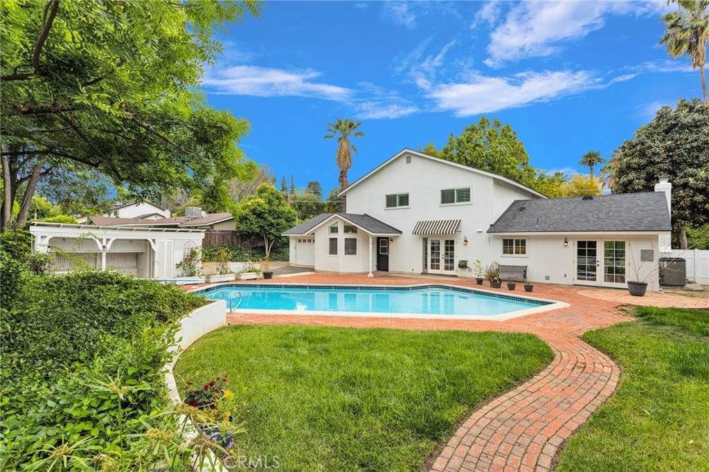 1525 Garden Street - Photo 1