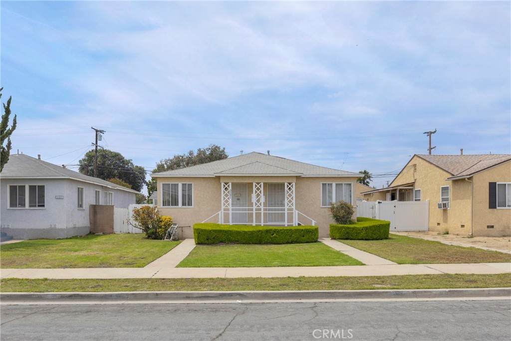 3581 Cherry - Photo 1