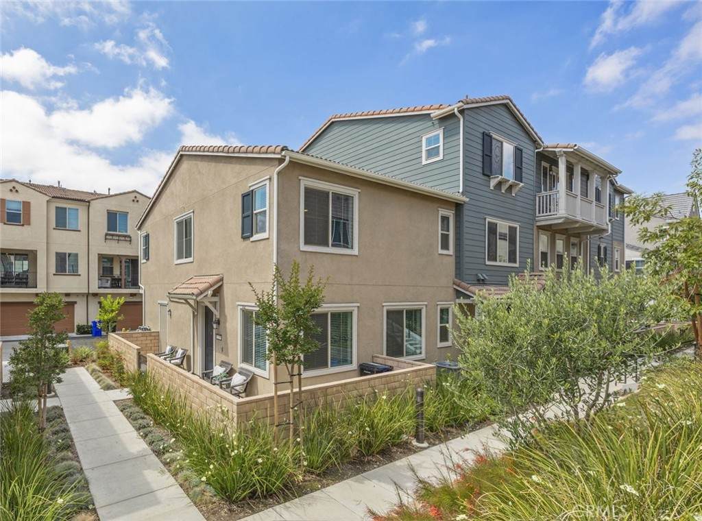 2109 Crescent Moon - Photo 1