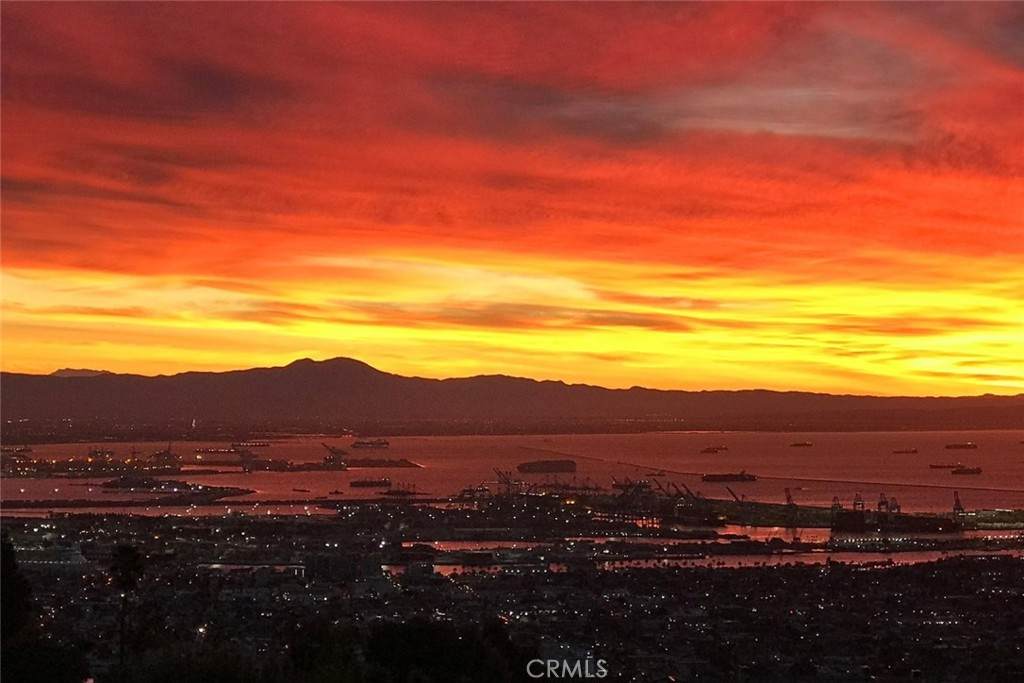 https://bt-photos.global.ssl.fastly.net/socal/orig_boomver_2_432610057-2.jpg