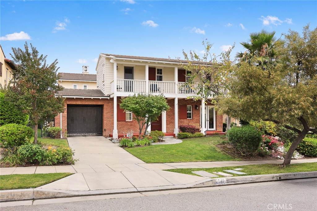 540 Viewcrest Drive - Photo 1