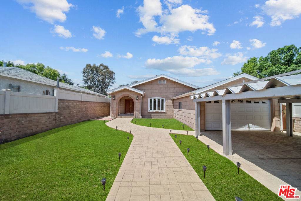 6015 Topeka Drive - Photo 1